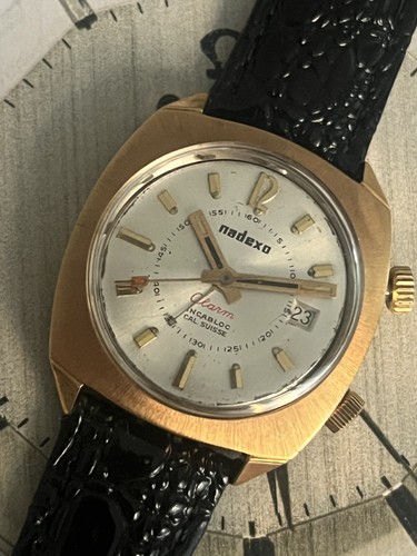 Nadexo uhr alarm dato - uhr,